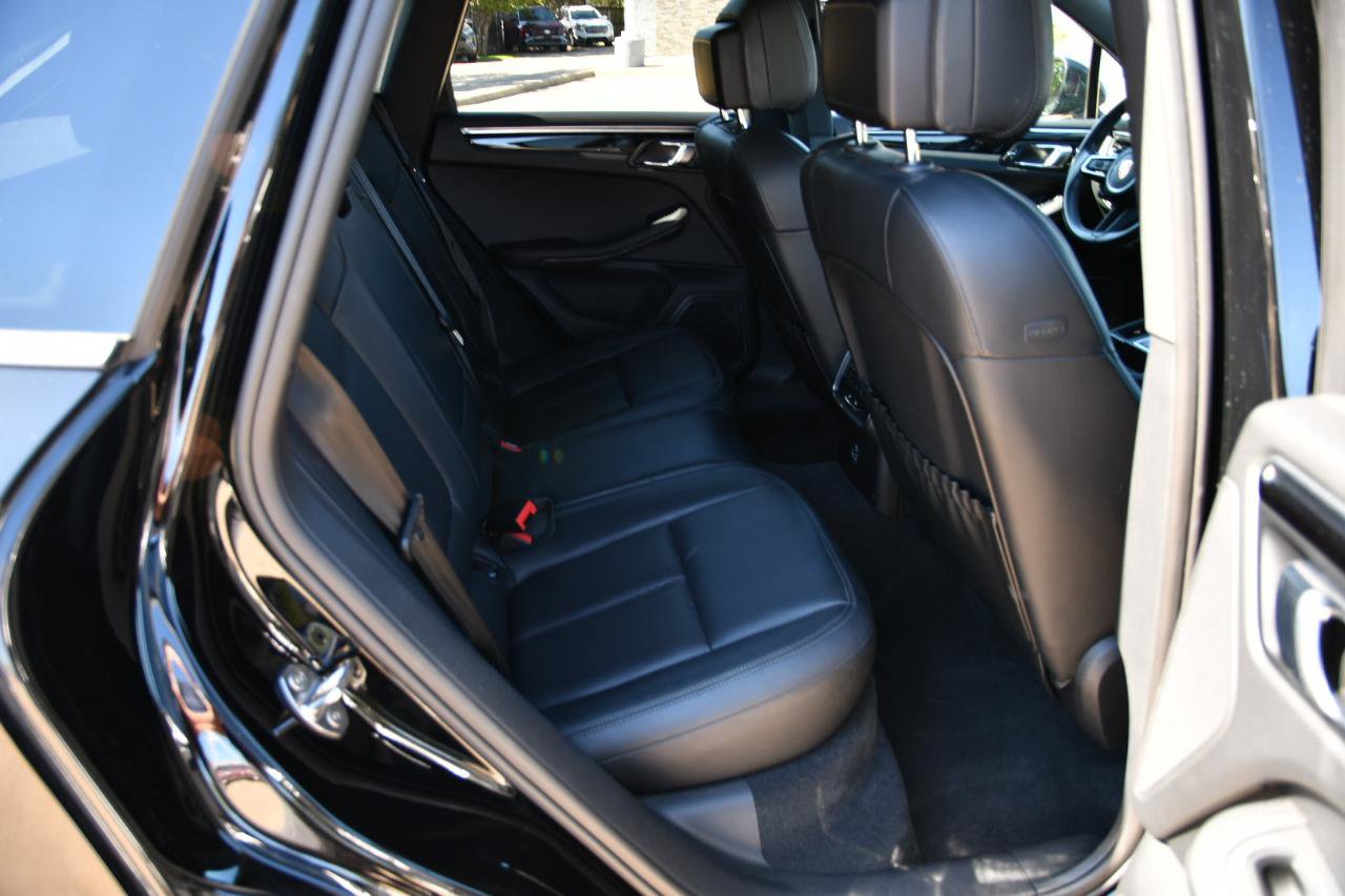 Used 2024 Porsche Macan image 25
