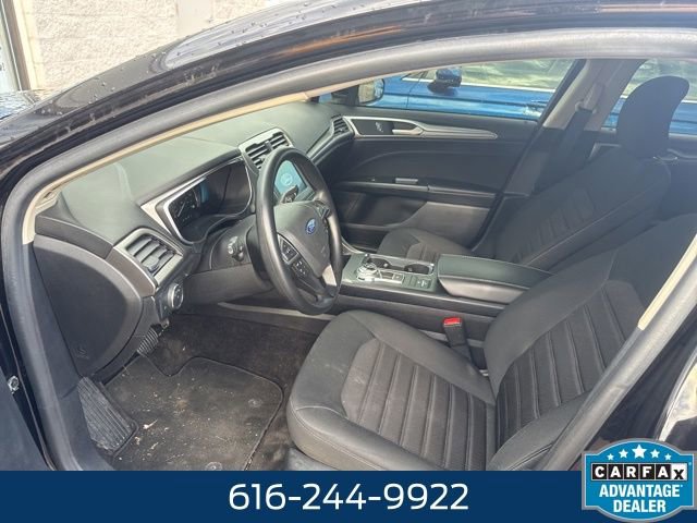 Used 2019 Ford Fusion SE image 5