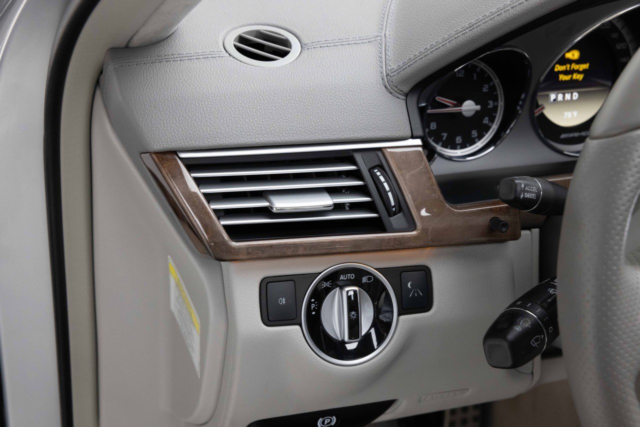 Used 2012 Mercedes-Benz E 63 AMG Wagon image 34