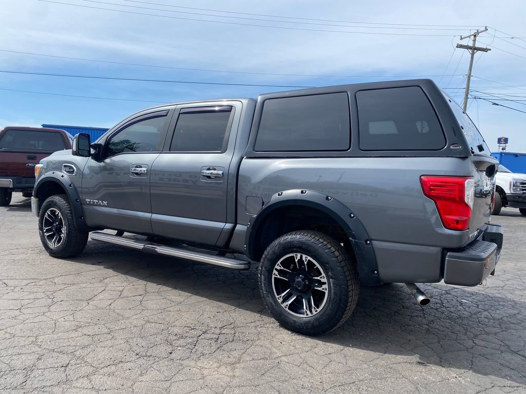 Used 2017 Nissan Titan SV AWD/4WD image 6