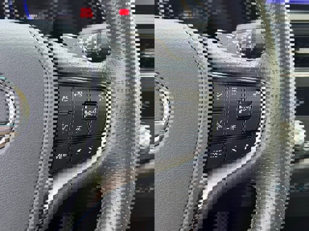 Certified 2024 Lexus ES 300h F Sport image 32