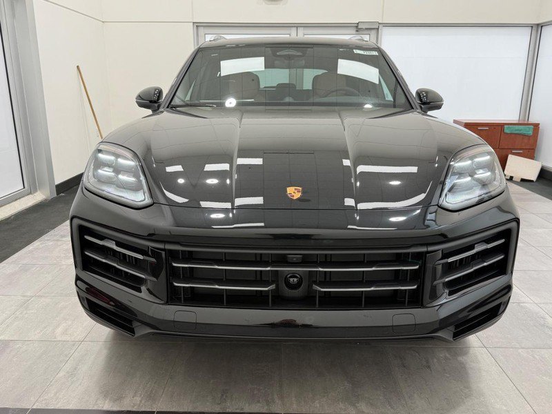Used 2026 Porsche Cayenne E-Hybrid AWD/4WD image 11