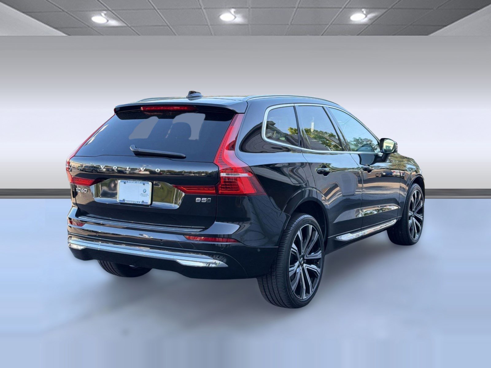 Used 2023 Volvo XC60 B5 Ultimate w/ Protection Package Premier AWD/4WD image 9
