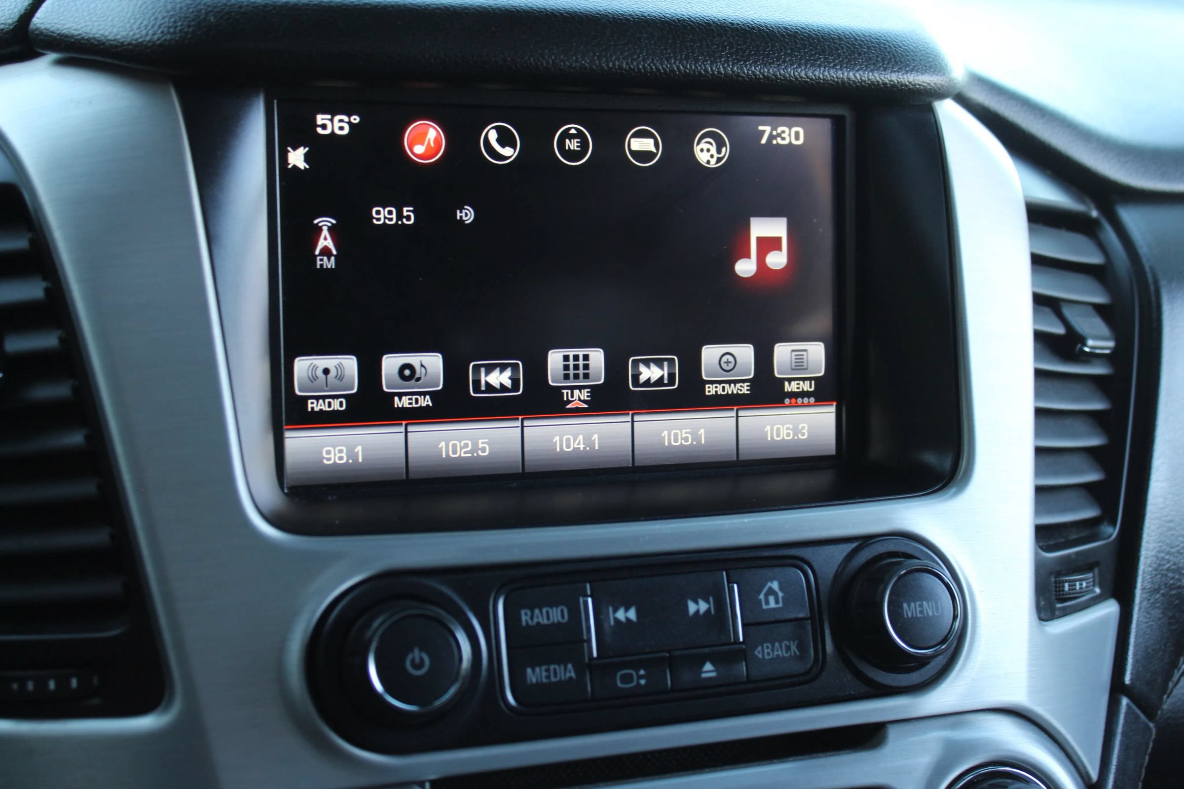 Used 2016 GMC Yukon SLT w/ Open Road Package AWD/4WD image 35