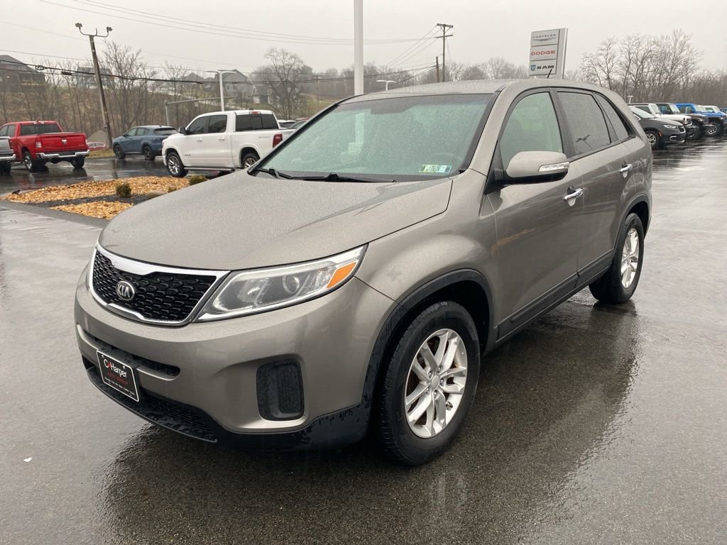Used 2015 Kia Sorento LX image 7