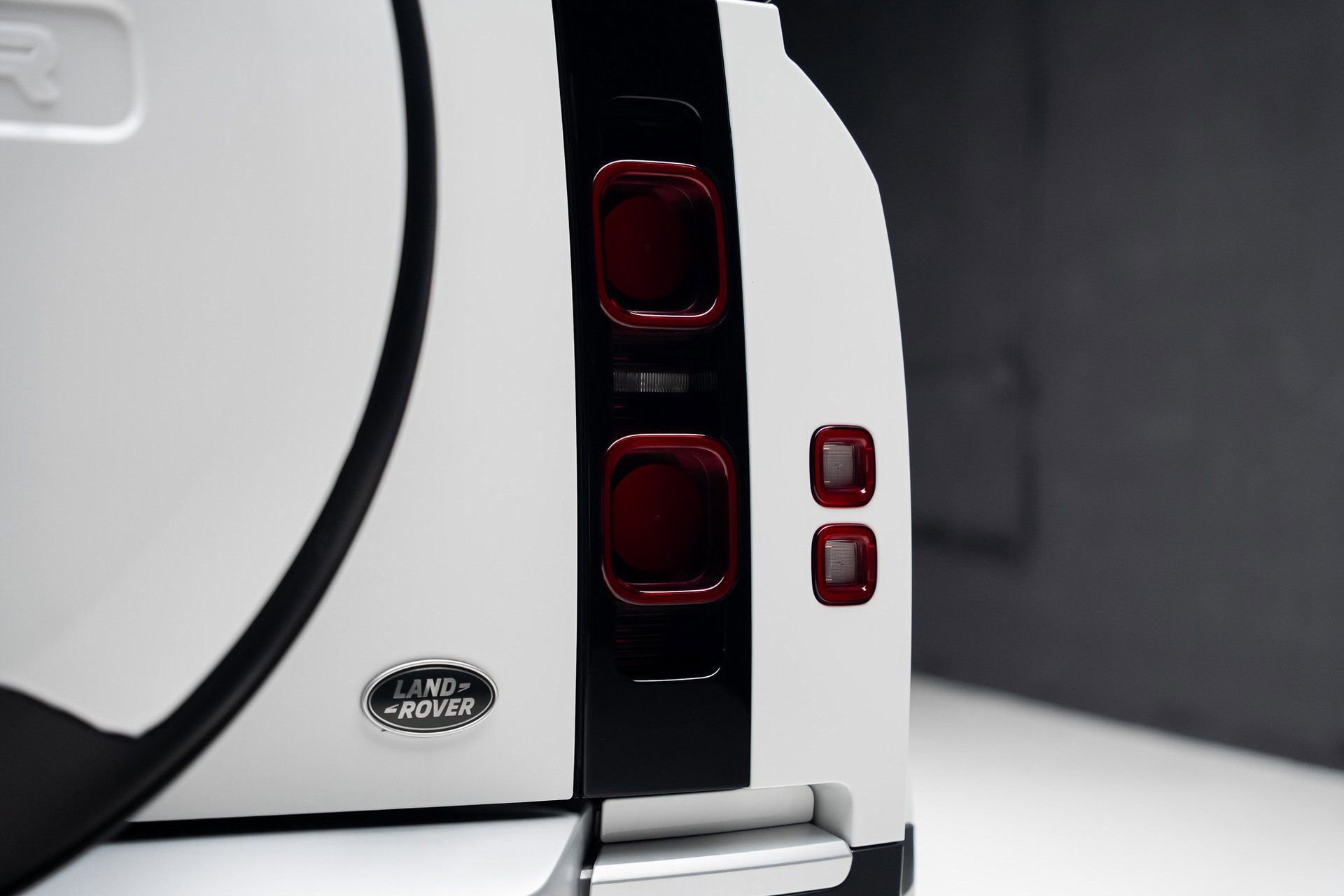 Used 2021 Land Rover Defender 110 S image 30