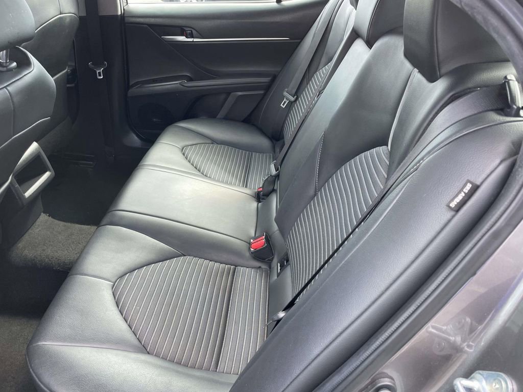 Used 2021 Toyota Camry SE image 23
