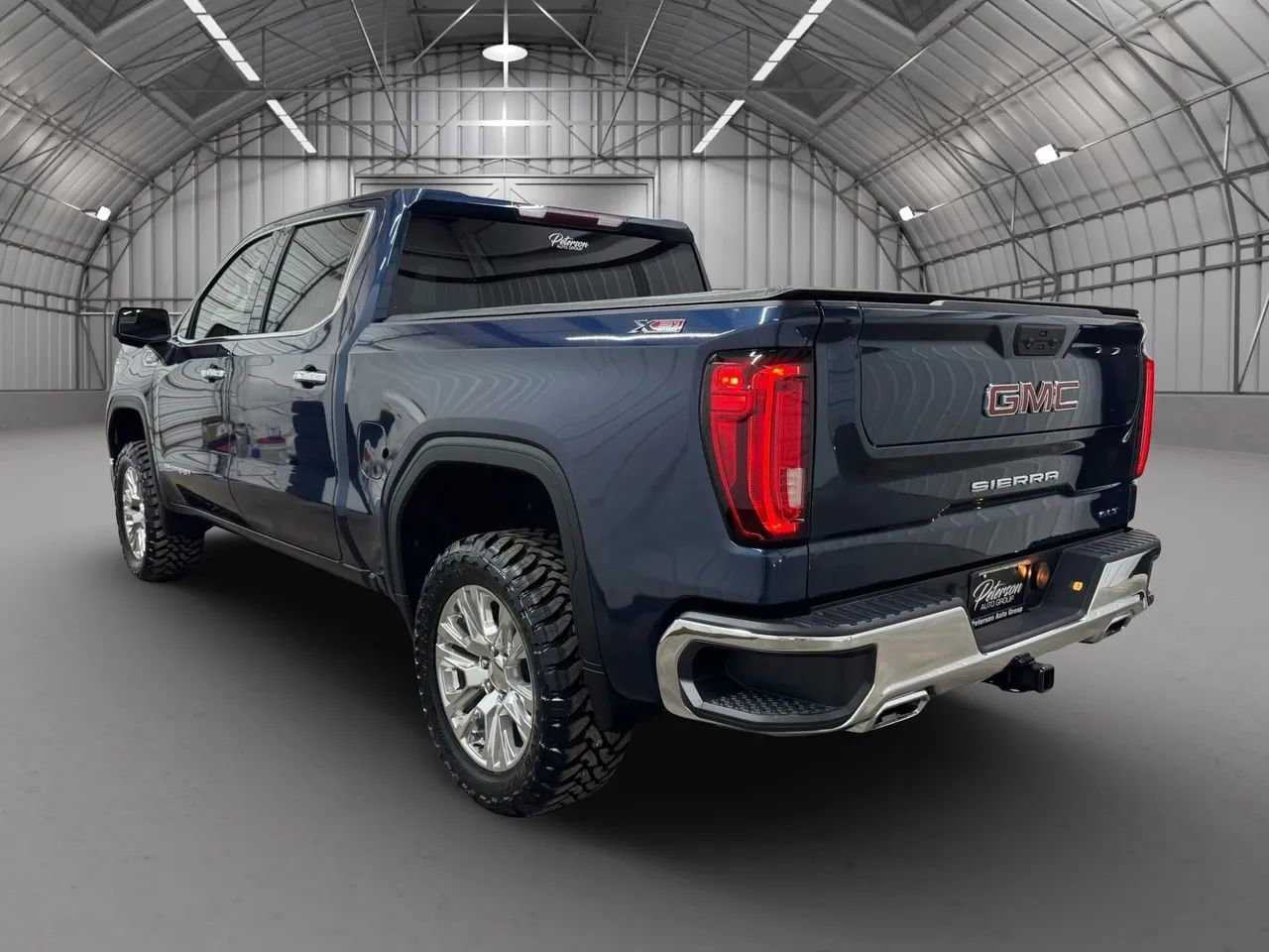 Used 2022 GMC Sierra 1500 SLT image 4