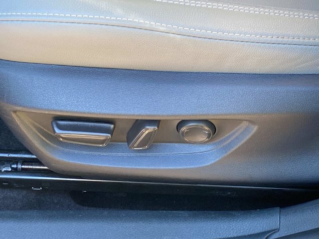 Used 2025 Toyota Camry SE w/ Multimedia Upgrade Package FWD image 14