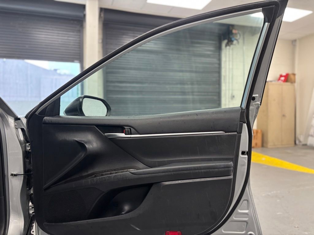 Used 2022 Toyota Camry LE image 13