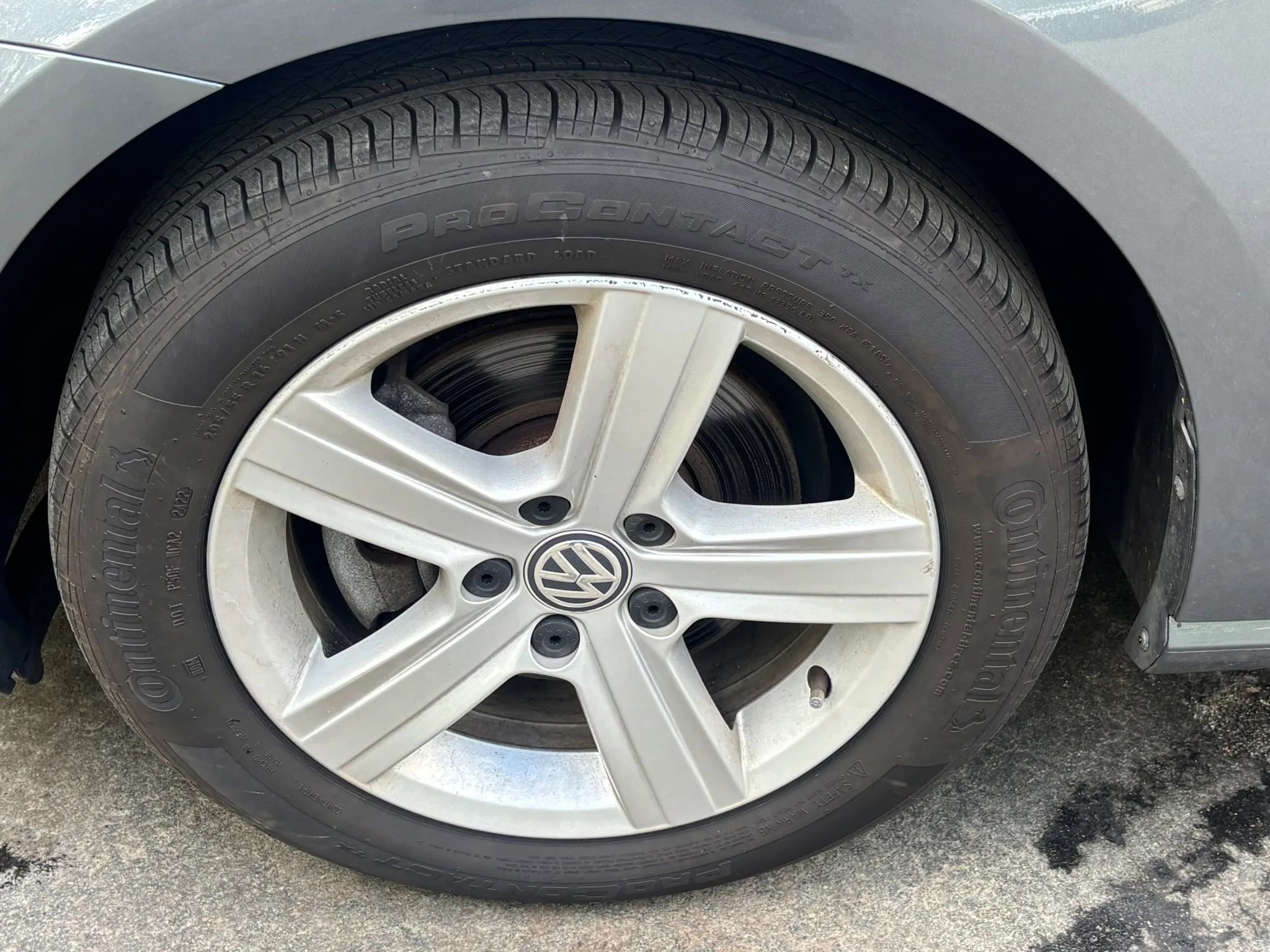 Used 2017 Volkswagen Golf S FWD image 40