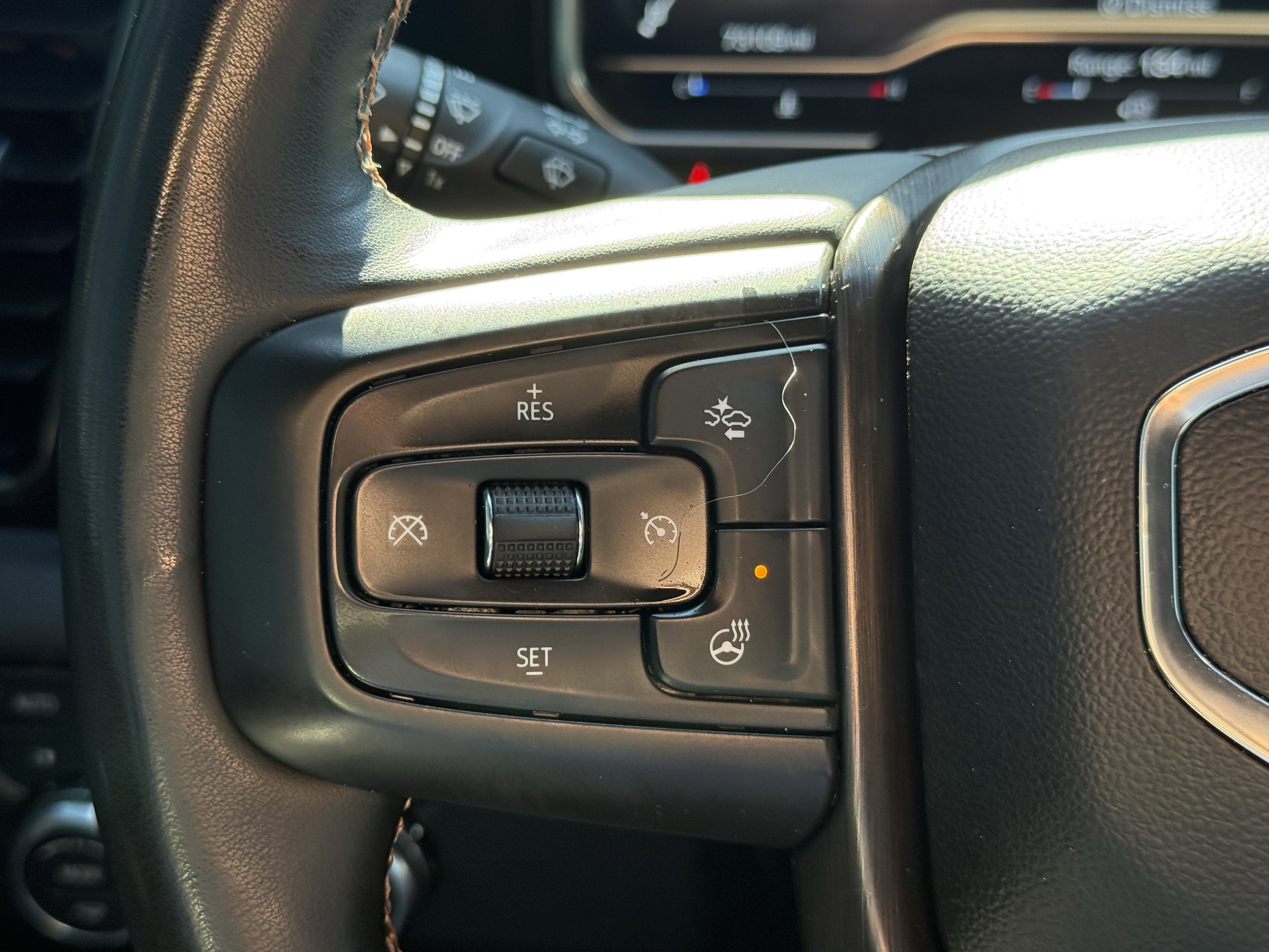 Used 2024 GMC Sierra 2500 AT4 image 15