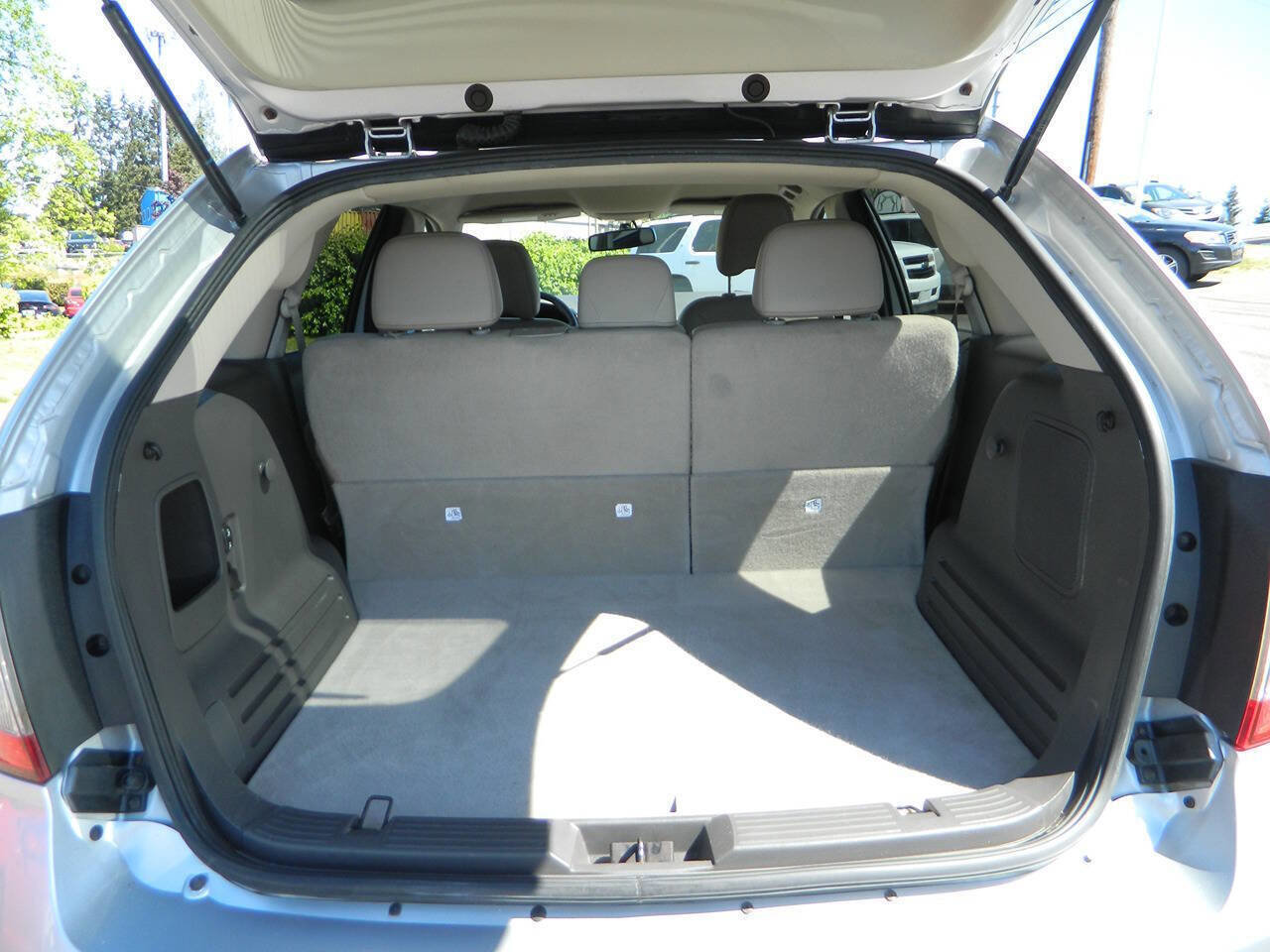 Used 2011 Ford Edge Limited AWD/4WD image 10