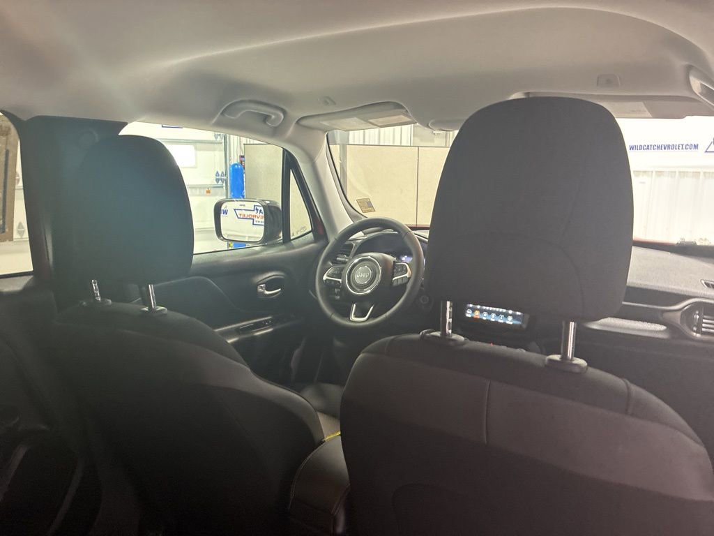 Used 2023 Jeep Renegade Latitude AWD/4WD image 45