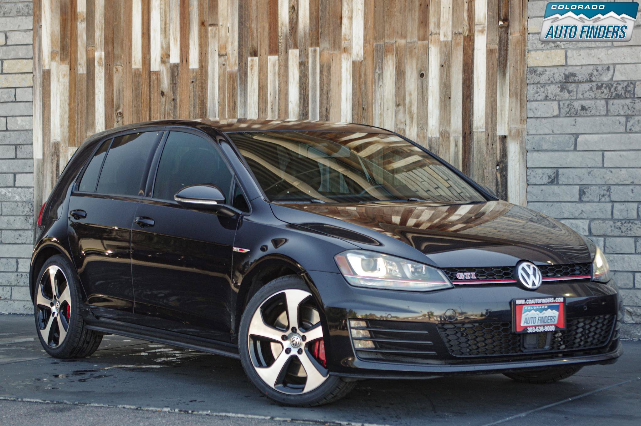 Used 2015 Volkswagen GTI SE w/ Lighting Package (SEL) FWD image 9