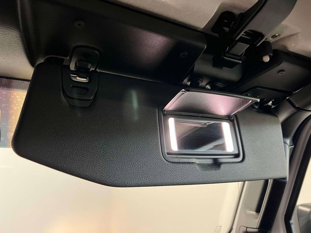 Used 2022 Jeep Gladiator Willys image 32