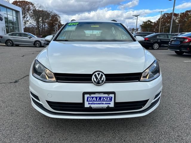 Used 2017 Volkswagen Golf S image 2