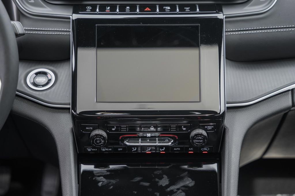 New 2025 Jeep Grand Cherokee Laredo X w/ Luxury Tech Group I image 20