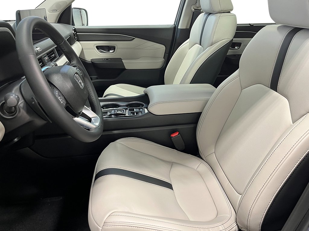 New 2026 Honda Pilot Touring image 15