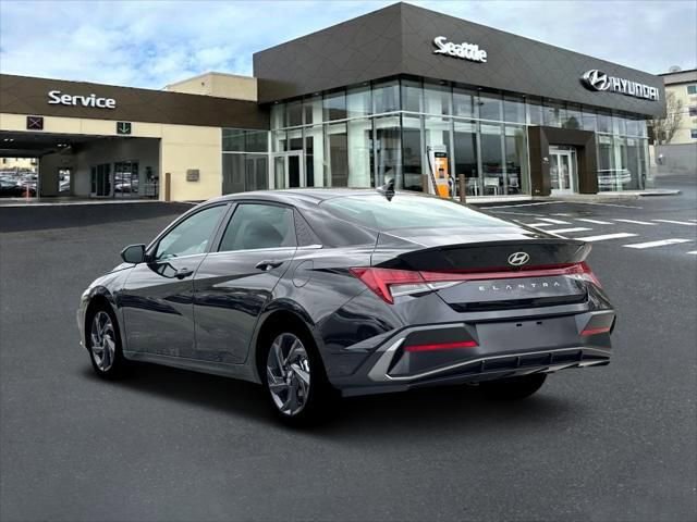 New 2026 Hyundai Elantra SEL Sport Premium FWD image 5