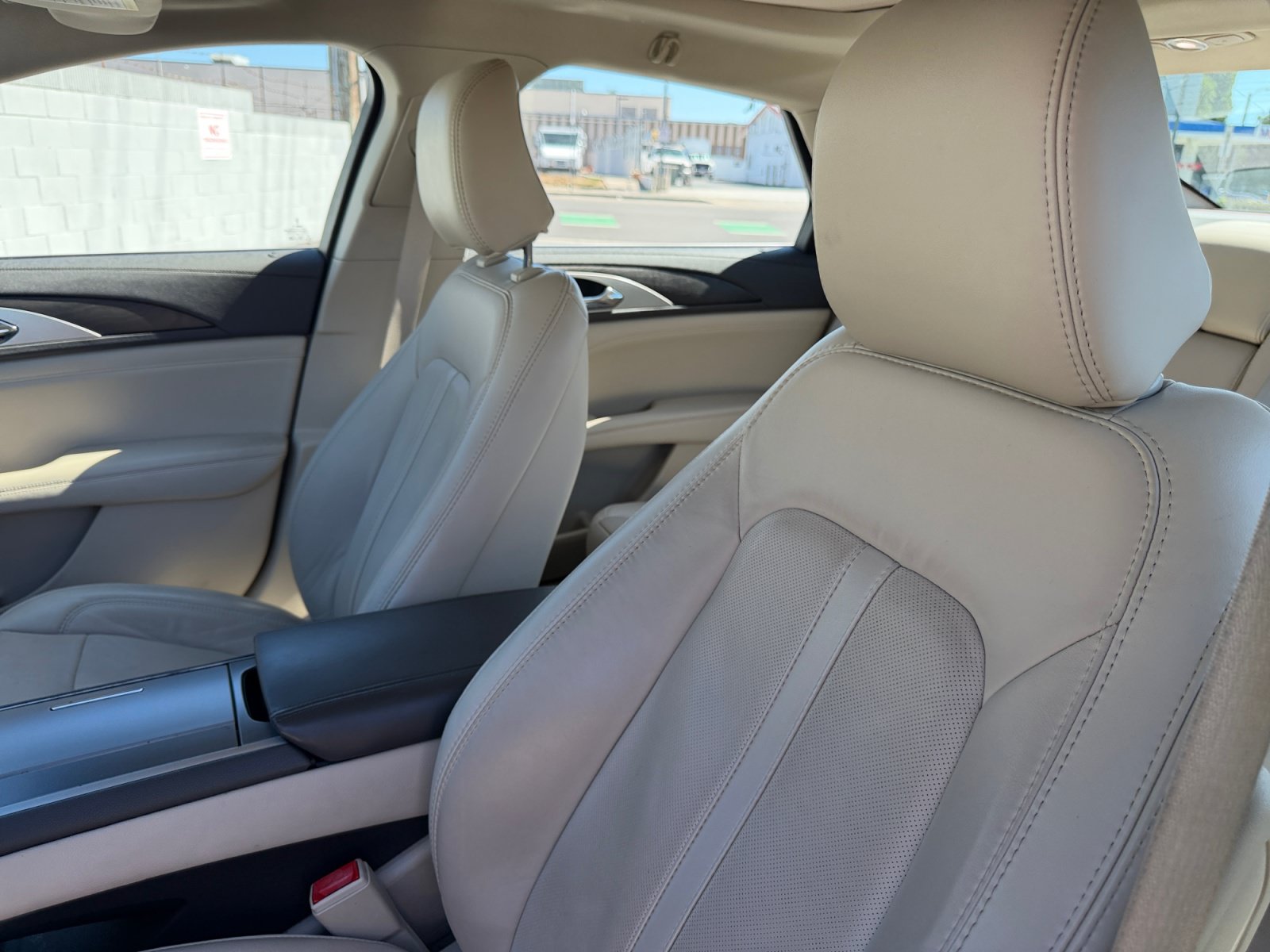 Used 2020 Lincoln MKZ Reserve w/ Luxury Package FWD image 20