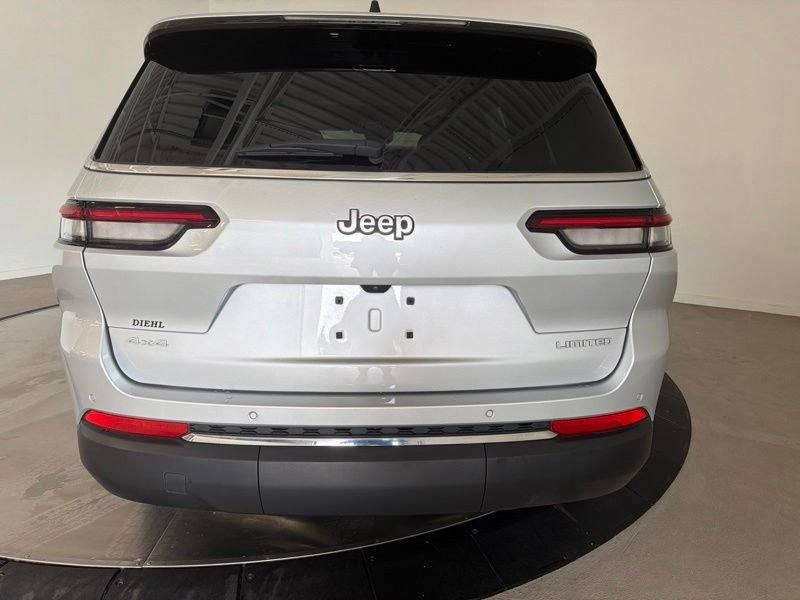 Used 2024 Jeep Grand Cherokee L Limited AWD/4WD image 4