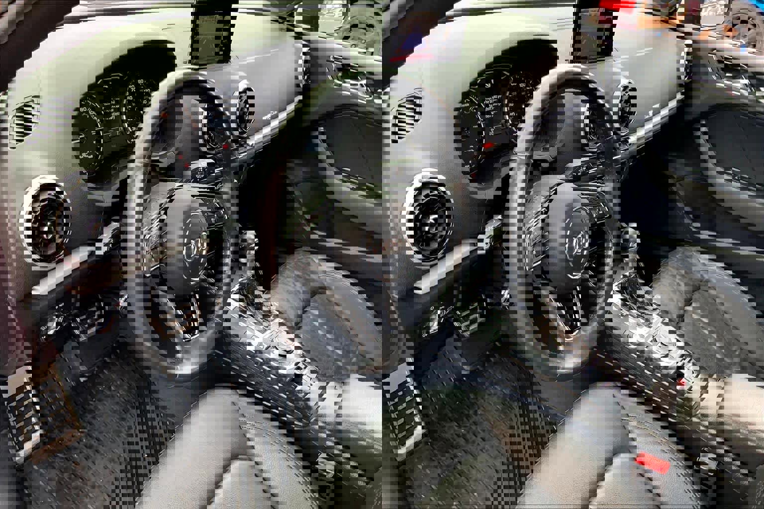 Used 2018 Audi A3 e-tron Premium image 15