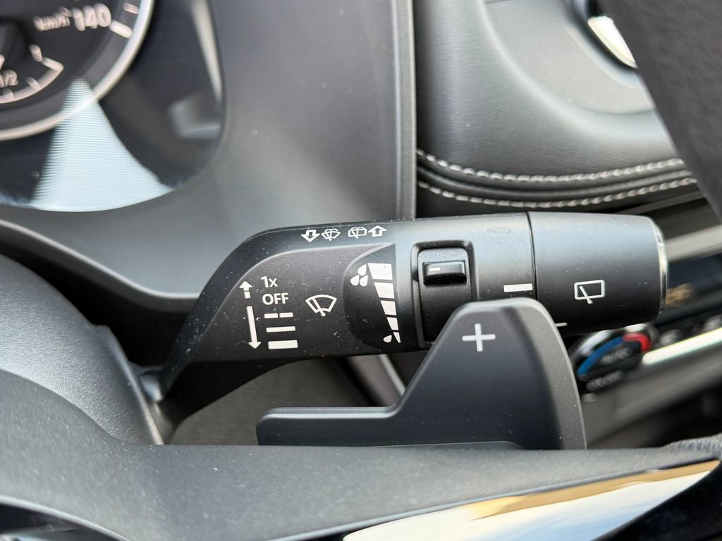 Used 2023 Nissan Rogue SV AWD/4WD image 34