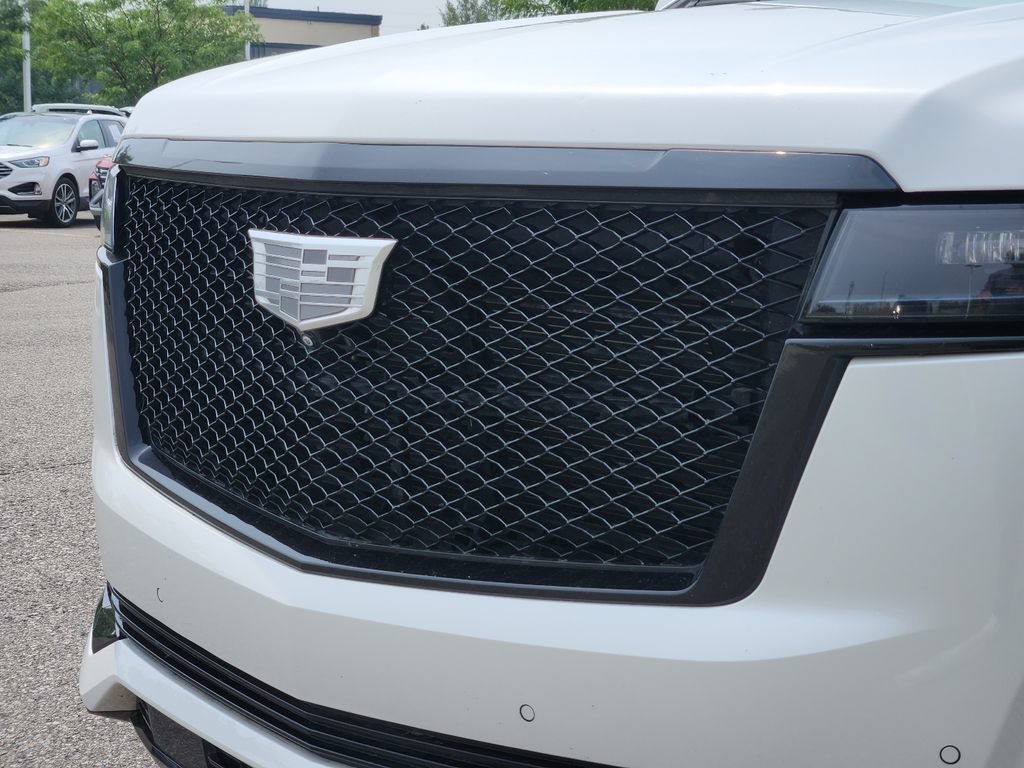 Used 2021 Cadillac Escalade Sport Platinum w/ LPO, ONYX Package AWD/4WD image 39
