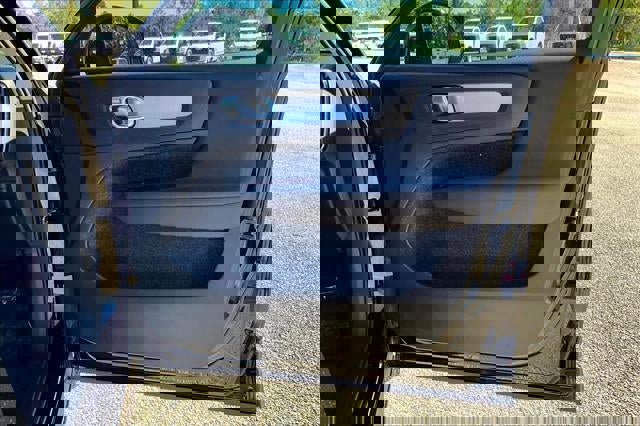 Used 2022 Volvo XC40 T5 Momentum image 58