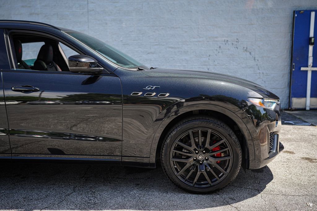 Used 2022 Maserati Levante GT AWD/4WD image 17