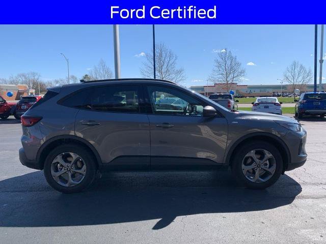 Certified 2025 Ford Escape ST-Line AWD/4WD image 3