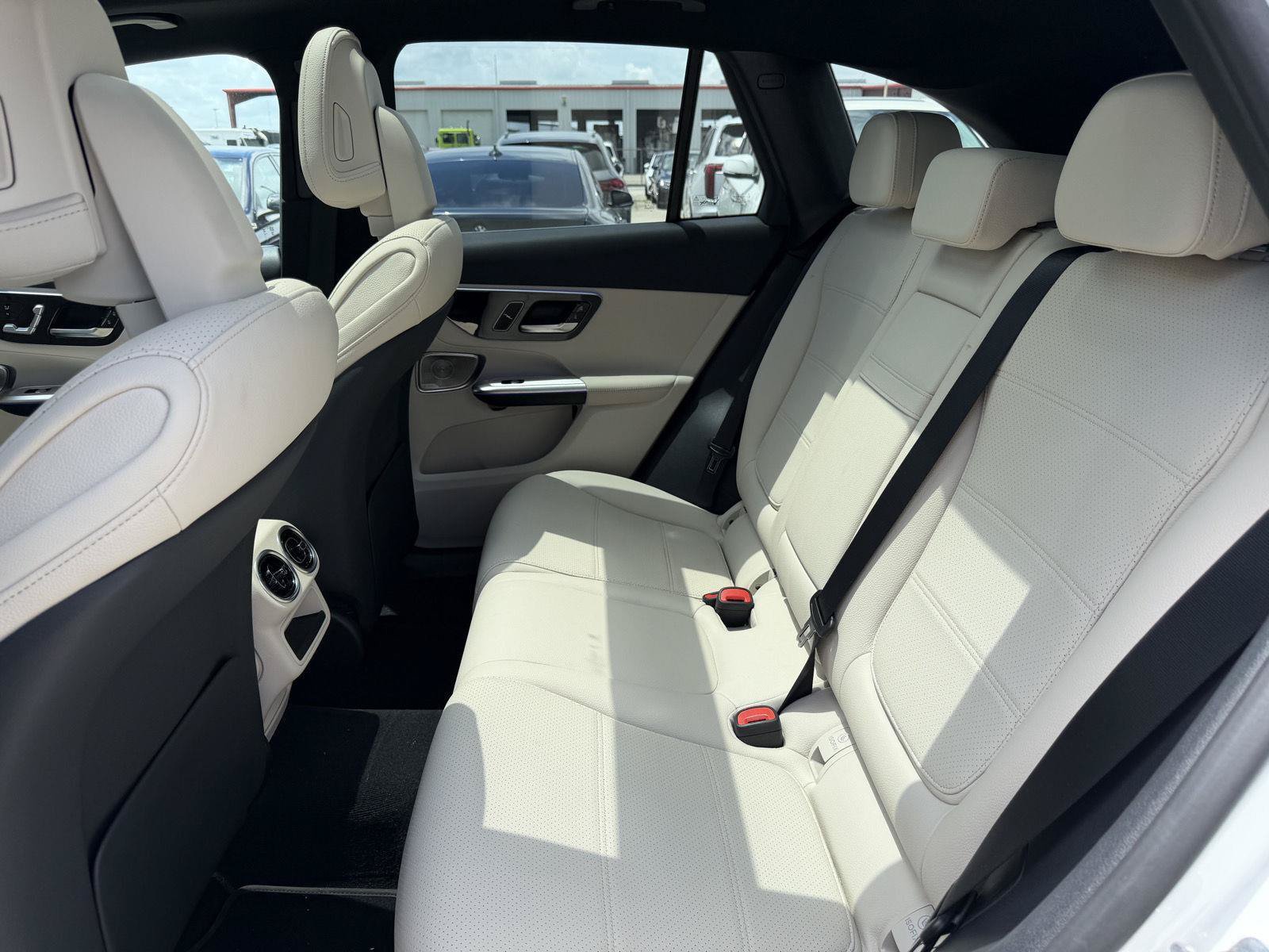 Certified 2026 Mercedes-Benz GLC 300 image 17