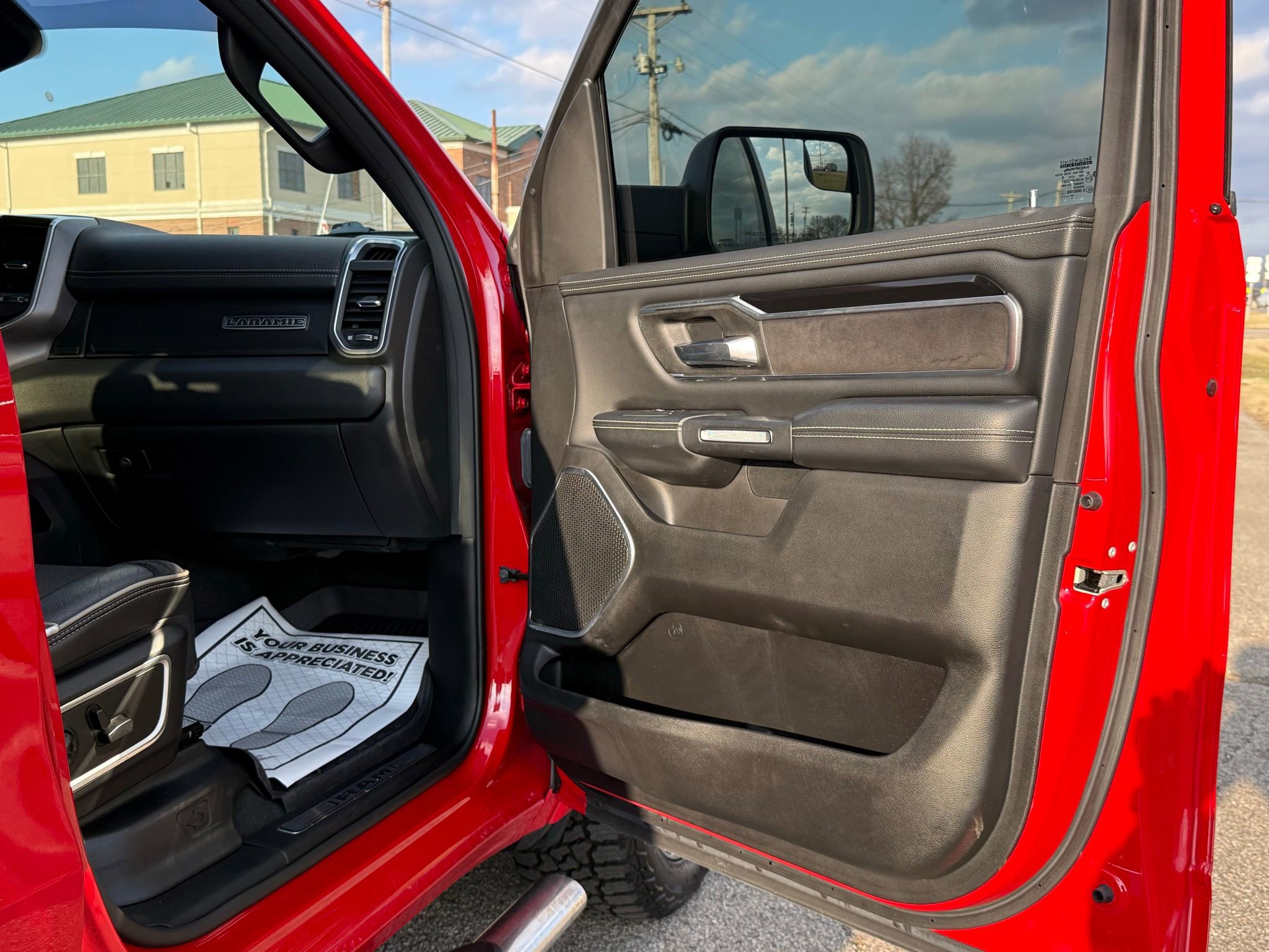 Used 2021 RAM 1500 Laramie w/ Sport Appearance Package image 22