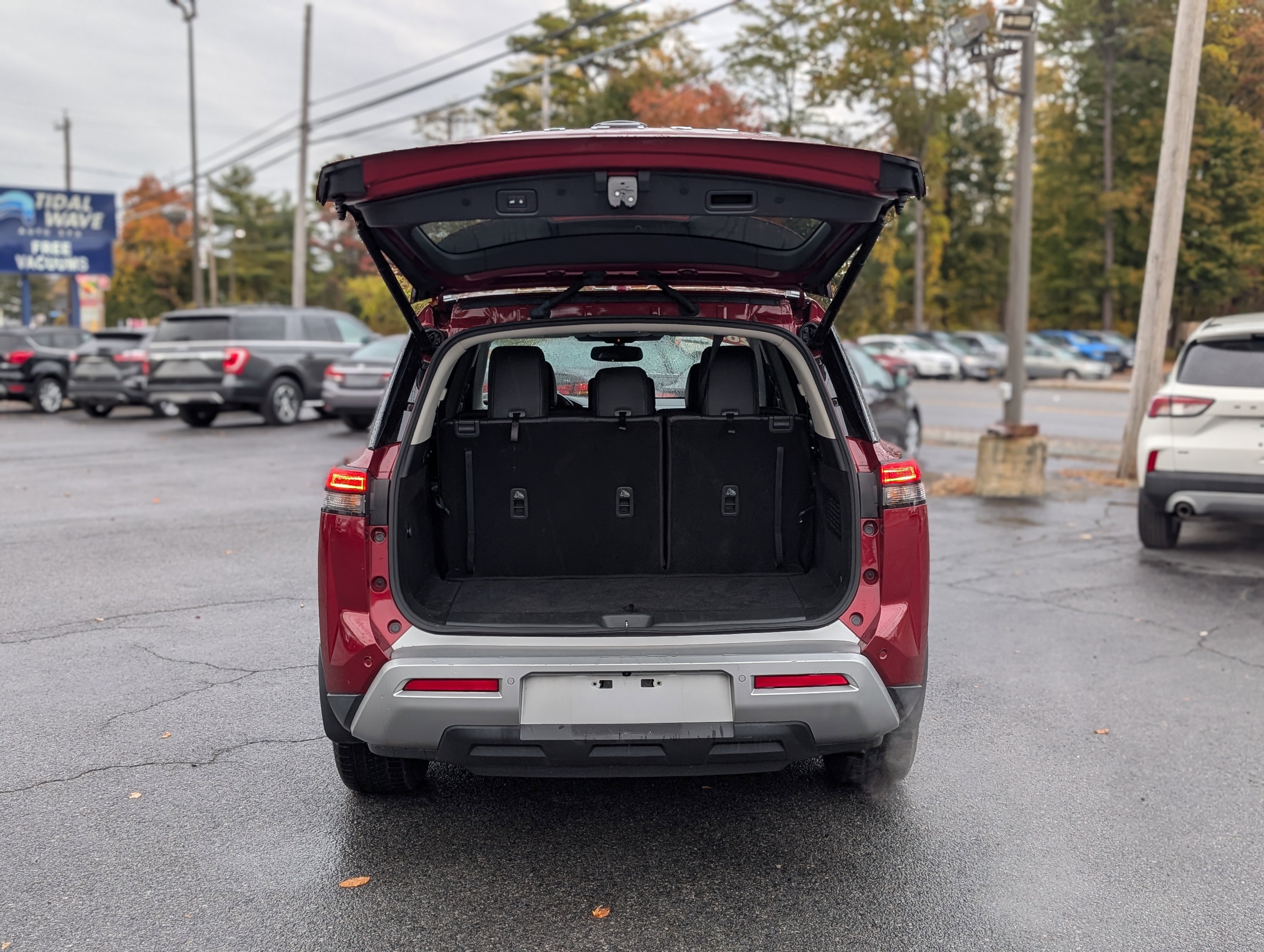 Used 2022 Nissan Pathfinder SL image 38