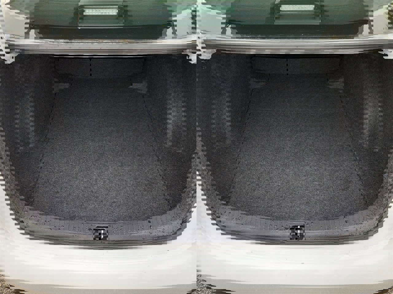 Used 2025 Toyota Corolla LE image 8