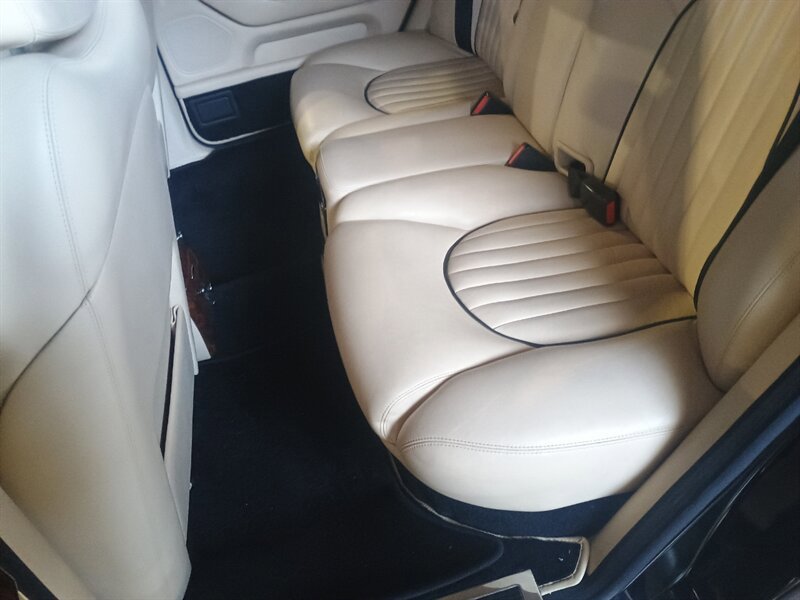 Used 1999 Bentley Arnage Green Label image 32