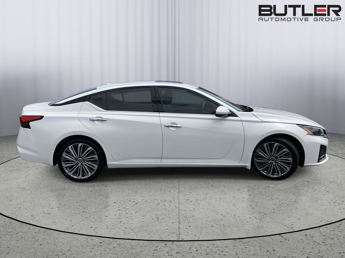 Used 2023 Nissan Altima 2.5 SL FWD image 6