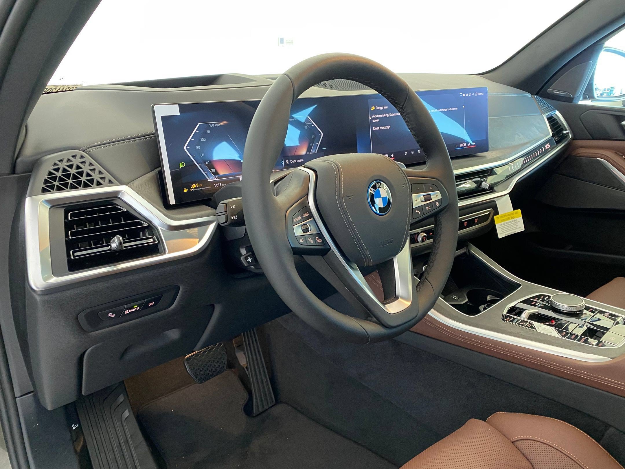 Used 2026 BMW X5 xDrive50e w/ Premium Package AWD/4WD image 4