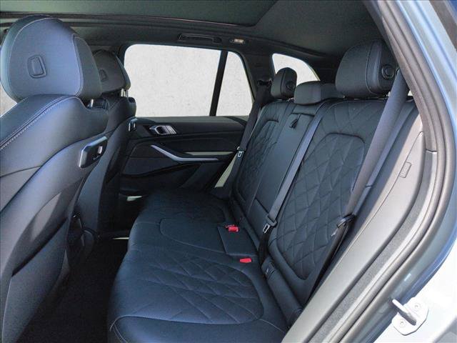 Used 2026 BMW X5 xDrive40i w/ M Sport Package AWD/4WD image 21
