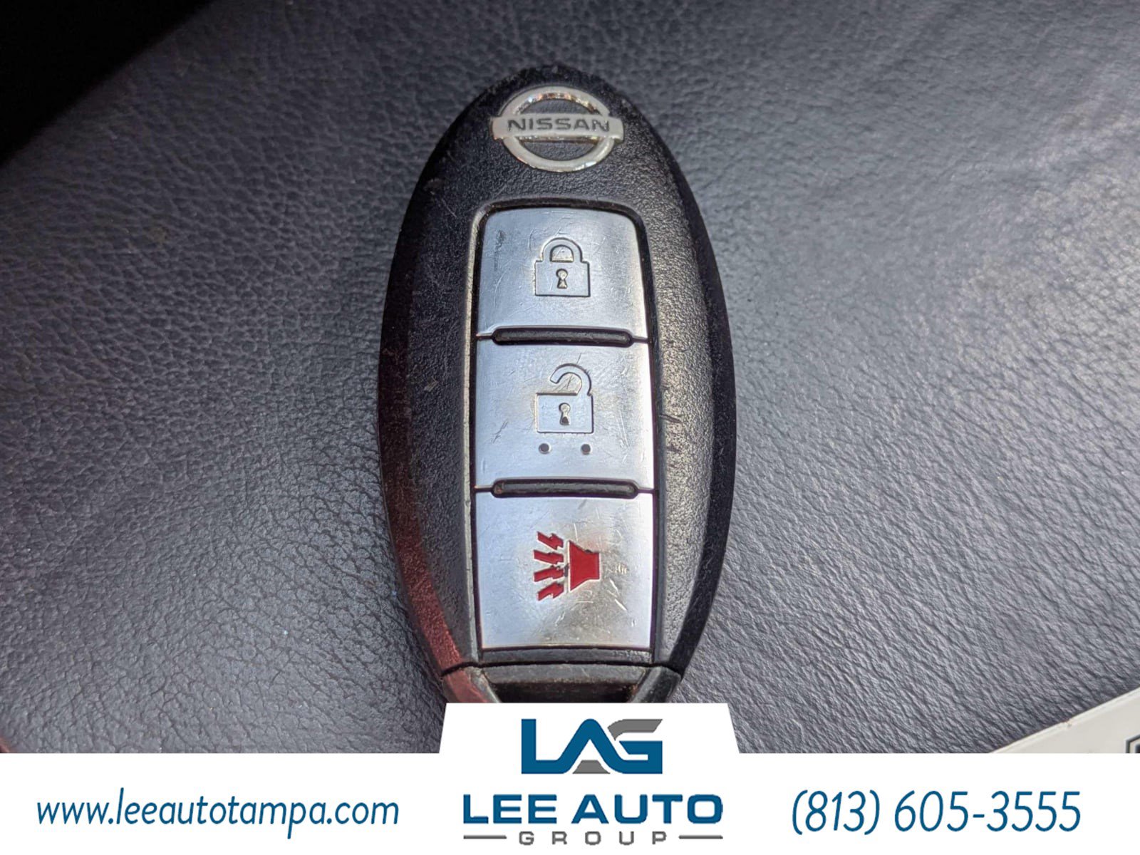 Used 2014 Nissan Juke SL FWD image 27