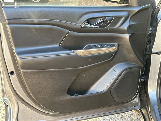 Used 2022 GMC Acadia SLE w/ Elevation Edition image 20