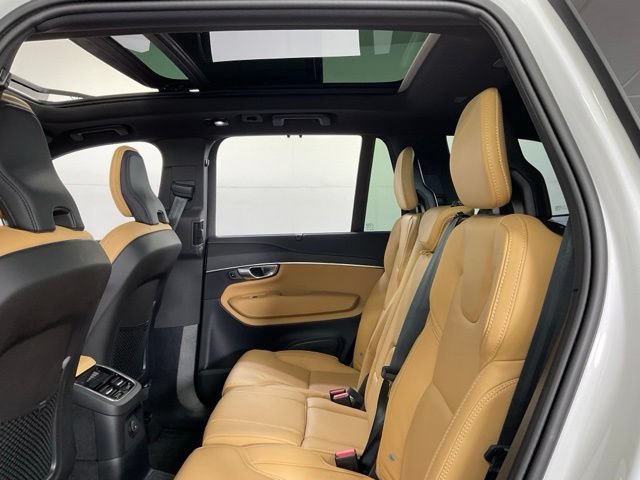 Used 2024 Volvo XC90 T8 Ultimate w/ Protection Package Premier AWD/4WD image 34