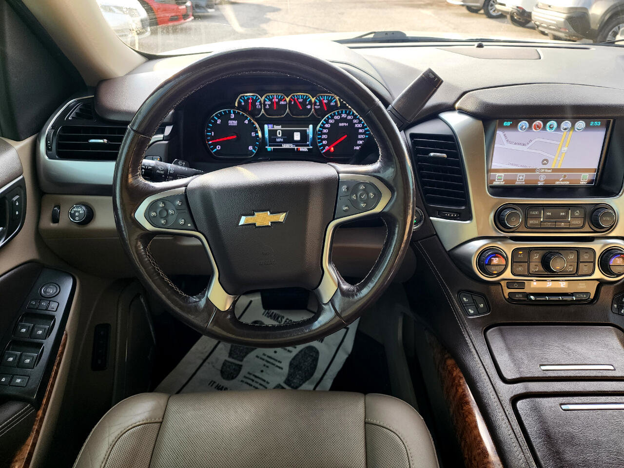 Used 2018 Chevrolet Suburban Premier image 10