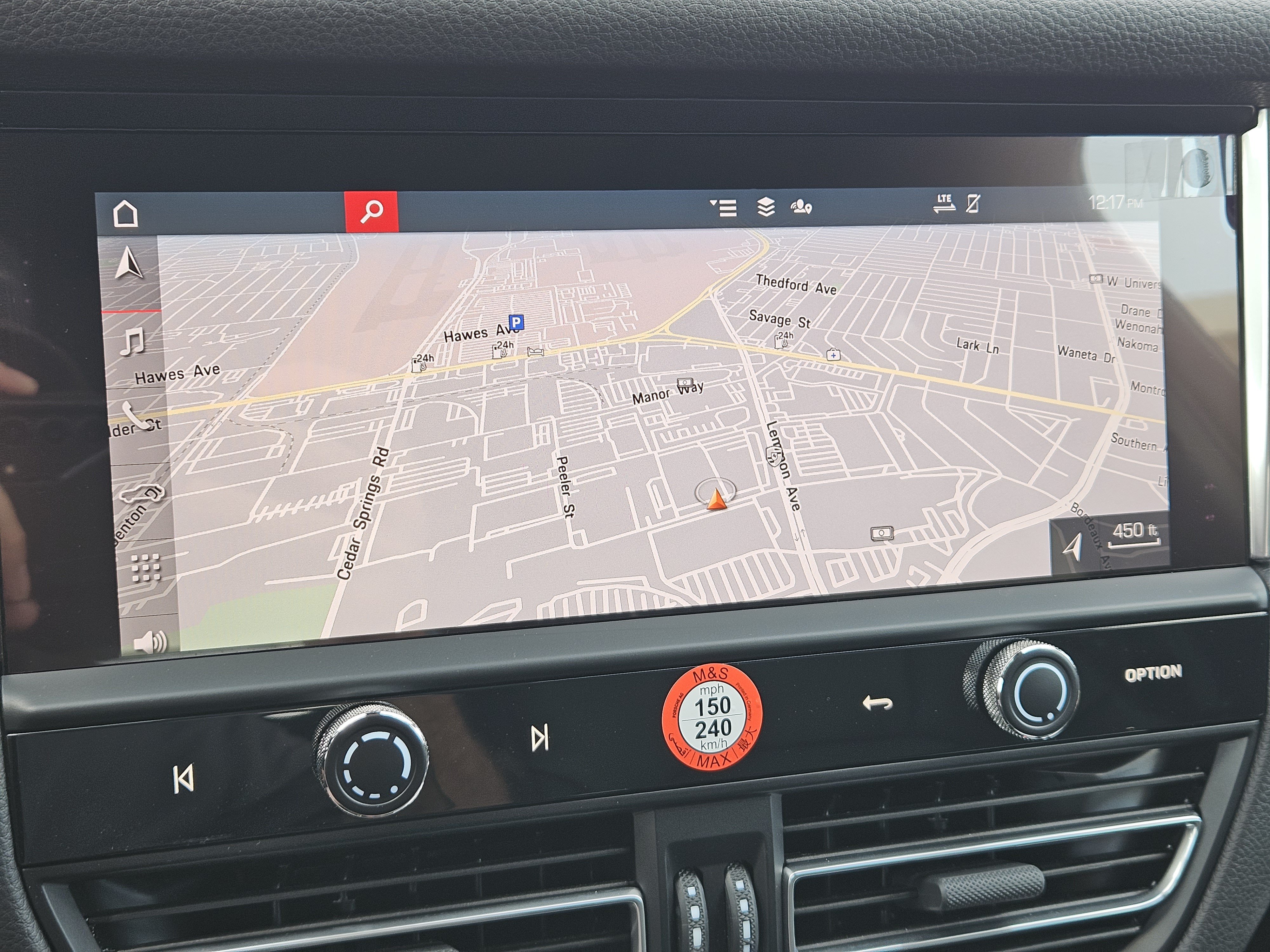 Certified 2026 Porsche Macan AWD/4WD image 17