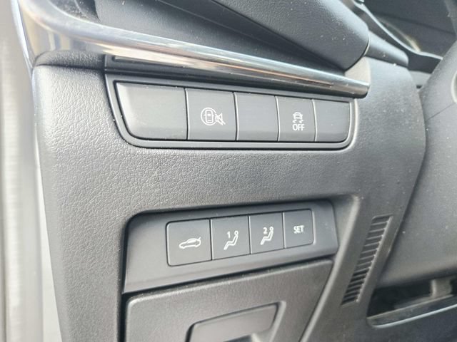Used 2024 MAZDA MAZDA3 s FWD image 30