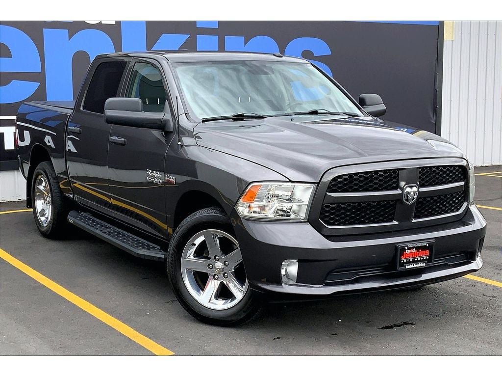 Used 2018 RAM 1500 Express w/ Express Value Package AWD/4WD image 2