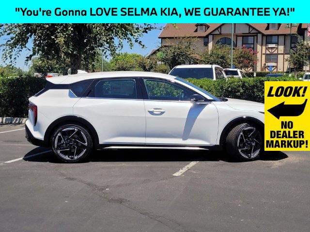 New 2026 Kia K4 GT-Line FWD image 3