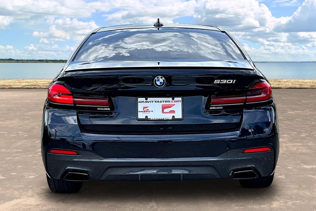 Used 2023 BMW 530i w/ M Sport Package RWD image 5