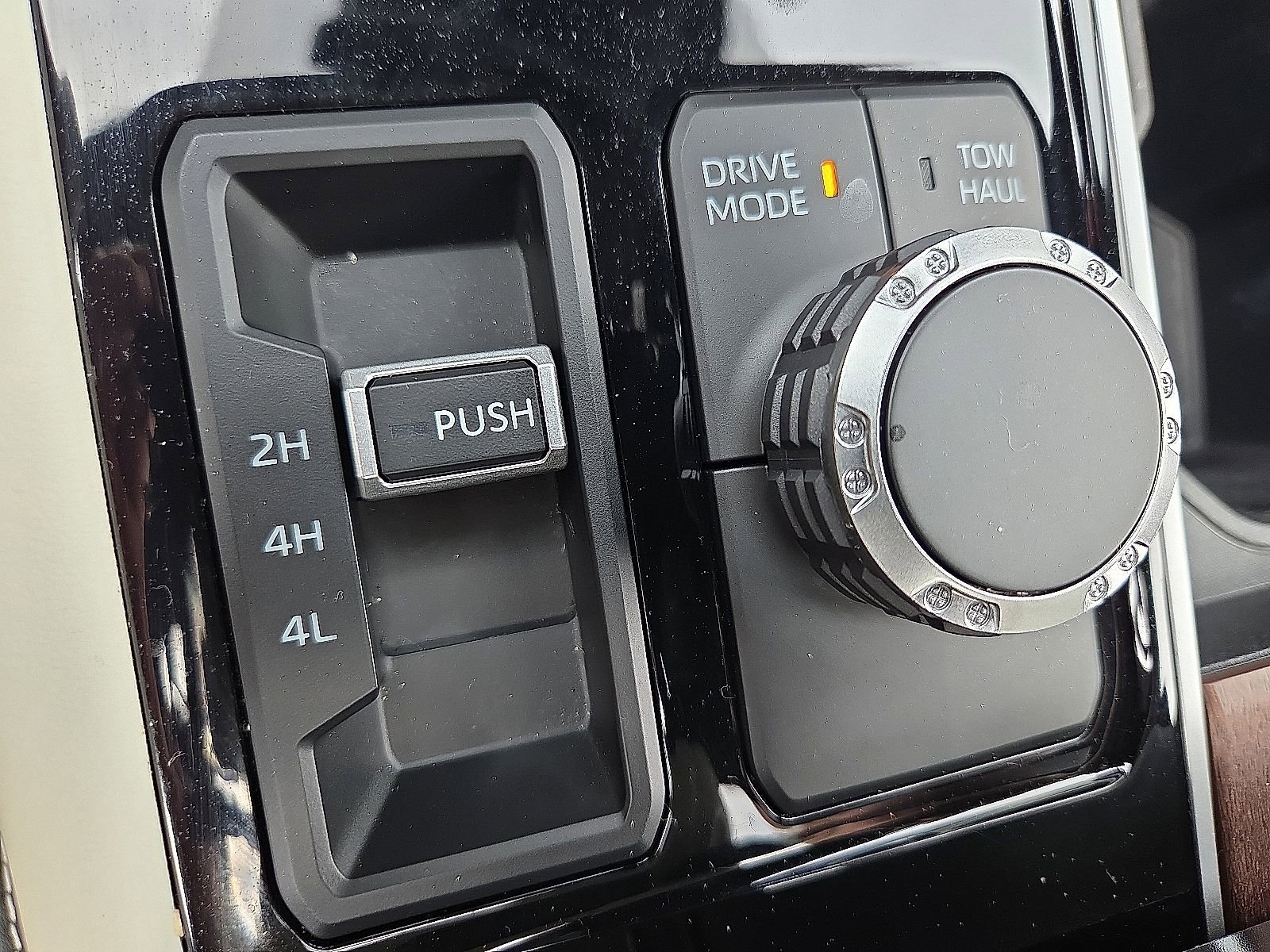 Used 2024 Toyota Tundra Capstone AWD/4WD image 20
